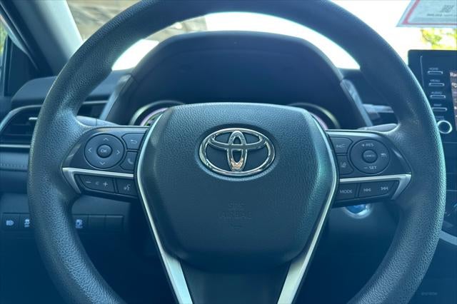 2022 Toyota Camry Hybrid LE