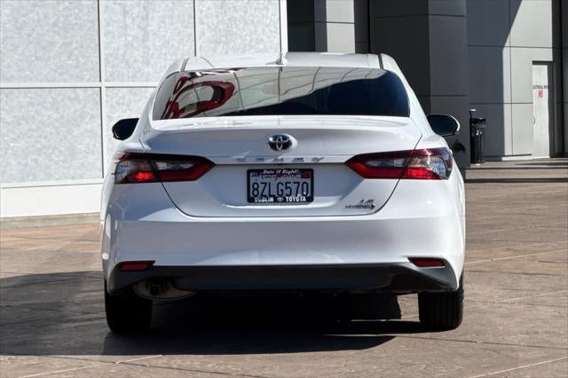 2022 Toyota Camry Hybrid LE