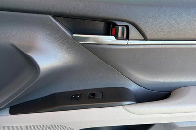2021 Toyota Camry Hybrid LE