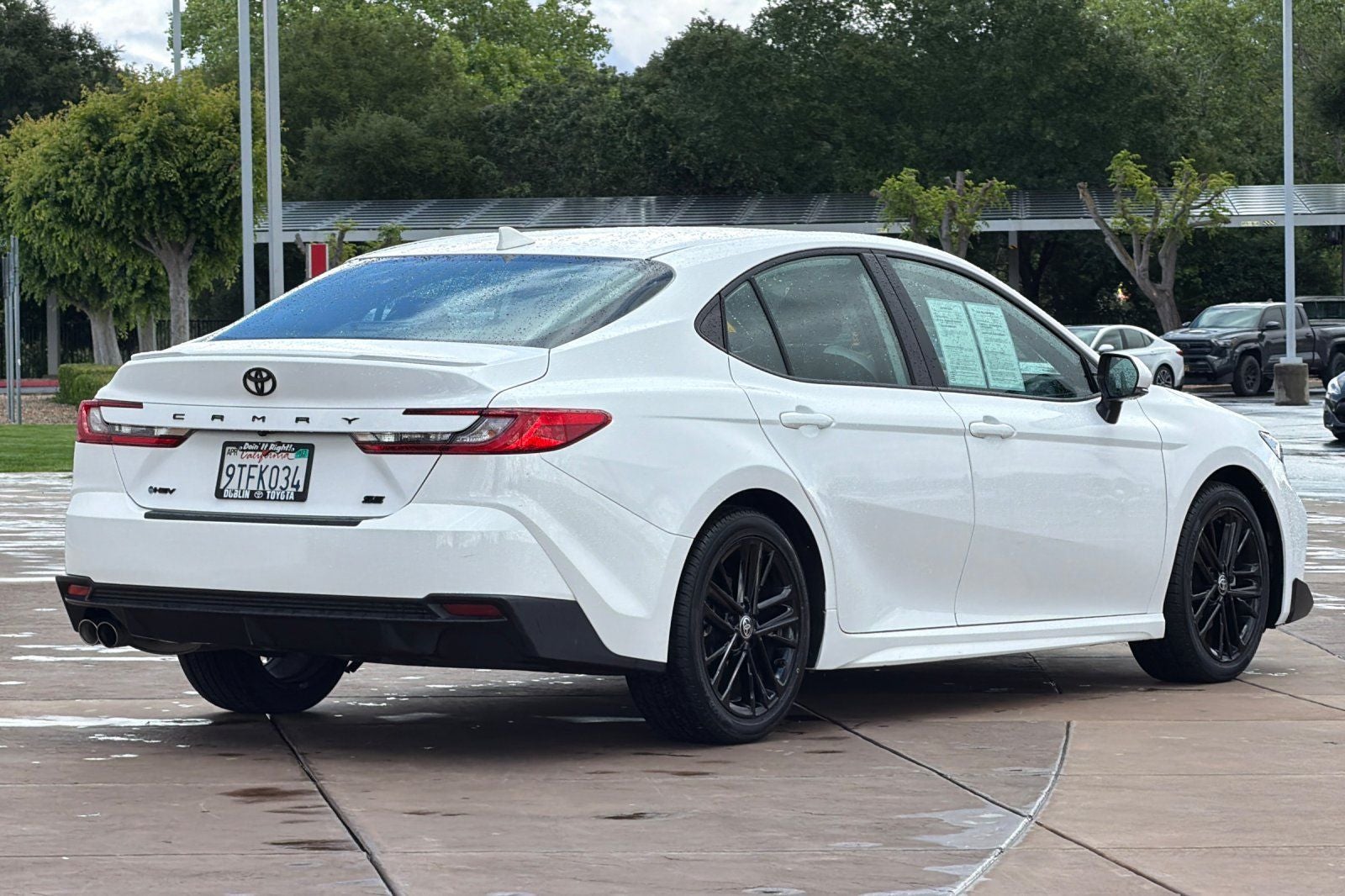 2025 Toyota Camry SE
