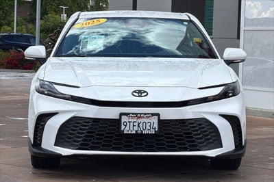 2025 Toyota Camry SE