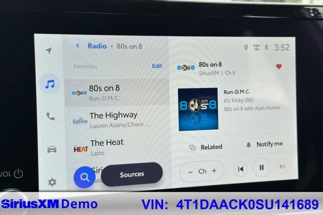 2025 Toyota Camry SE