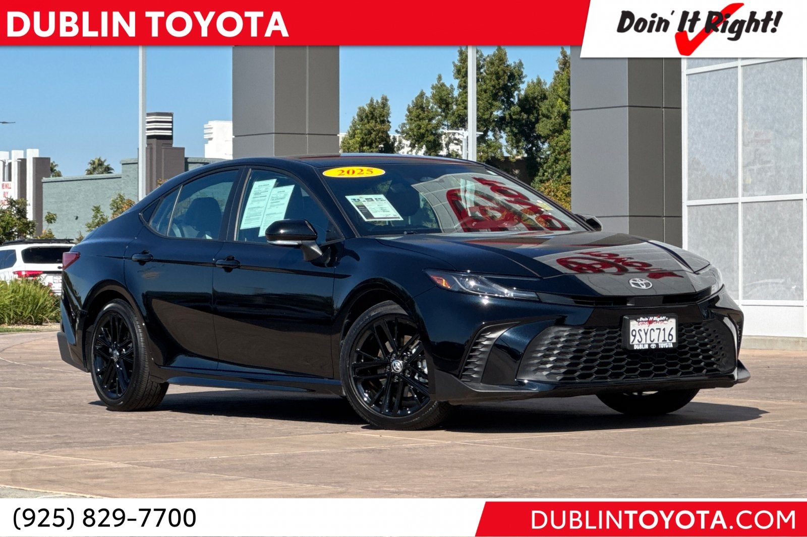 2025 Toyota Camry SE