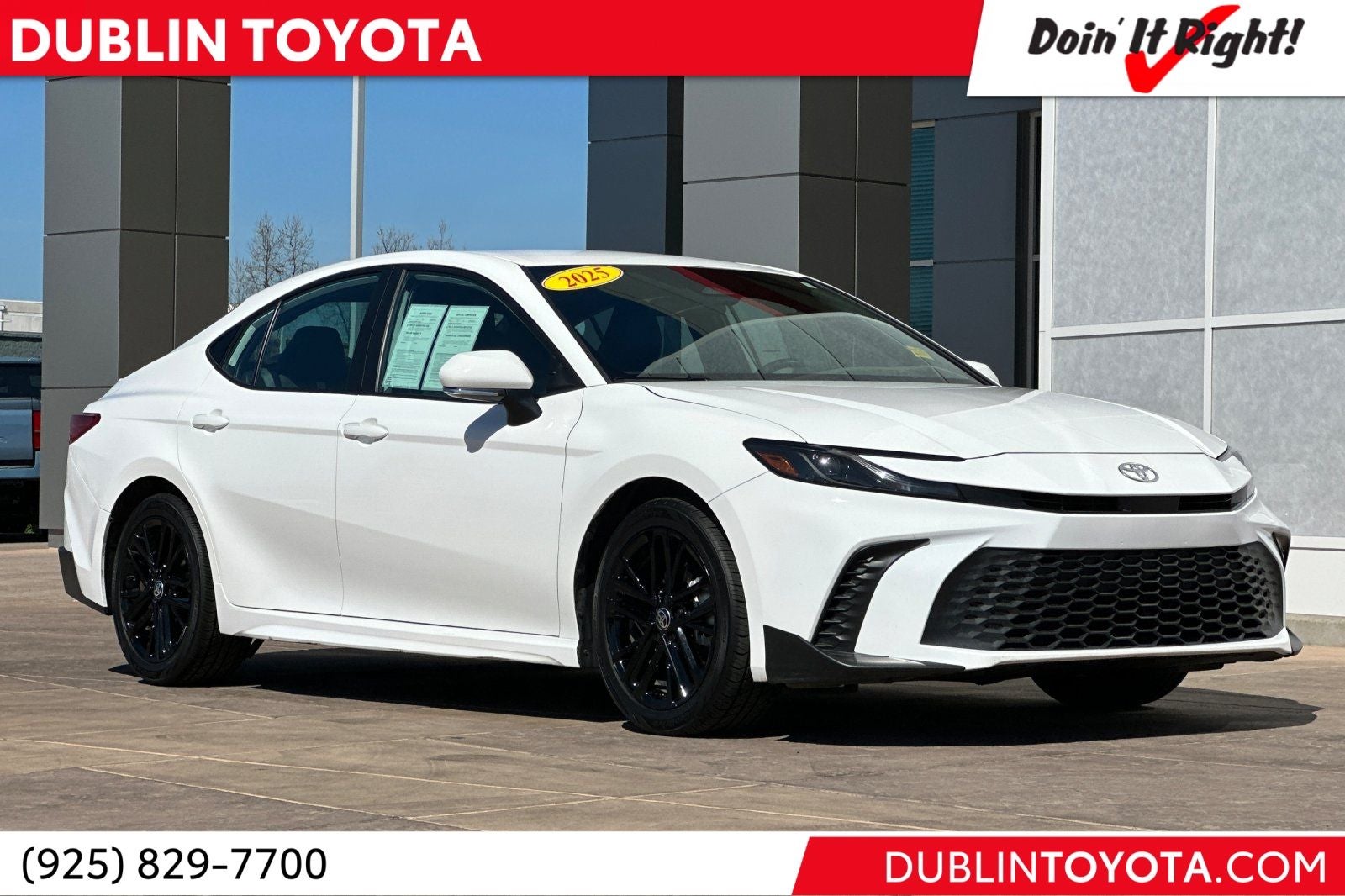 2025 Toyota Camry SE