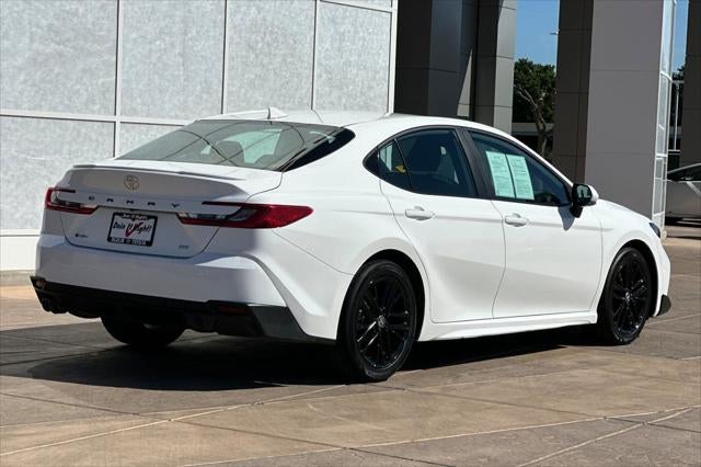 2025 Toyota Camry SE
