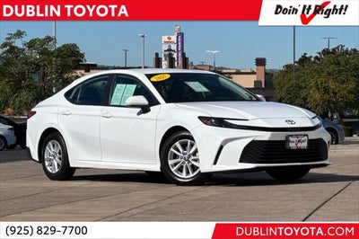 2025 Toyota Camry LE