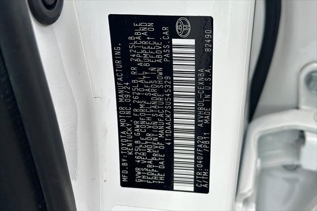 2025 Toyota Camry LE