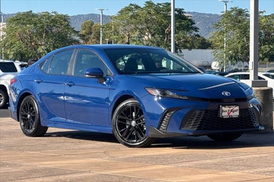 2025 Toyota Camry SE