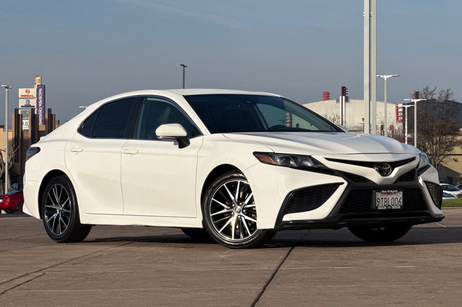 2023 Toyota Camry SE