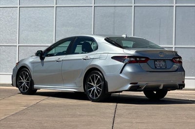 2024 Toyota Camry SE
