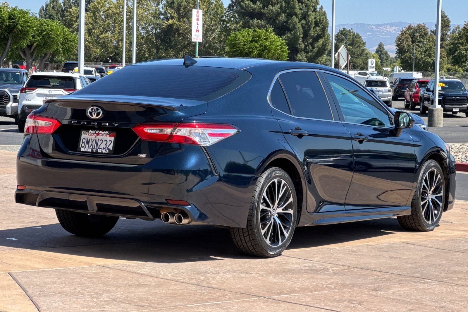 2020 Toyota Camry SE