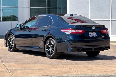 2020 Toyota Camry SE