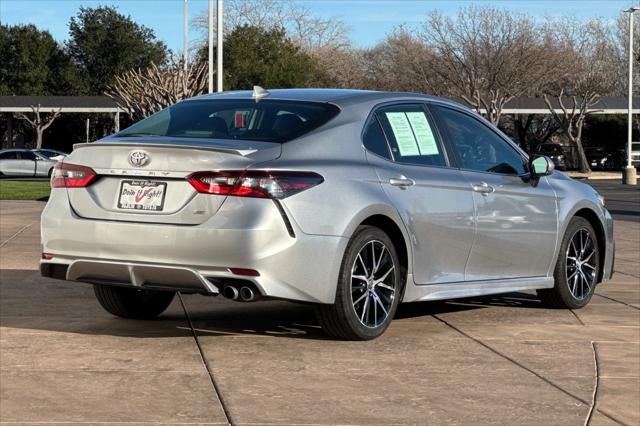 2023 Toyota Camry SE