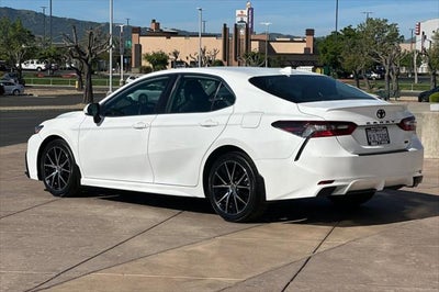 2024 Toyota Camry SE