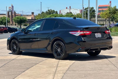 2020 Toyota Camry SE Nightshade