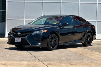 2020 Toyota Camry SE Nightshade