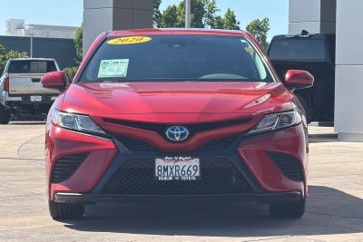 2020 Toyota Camry Hybrid SE