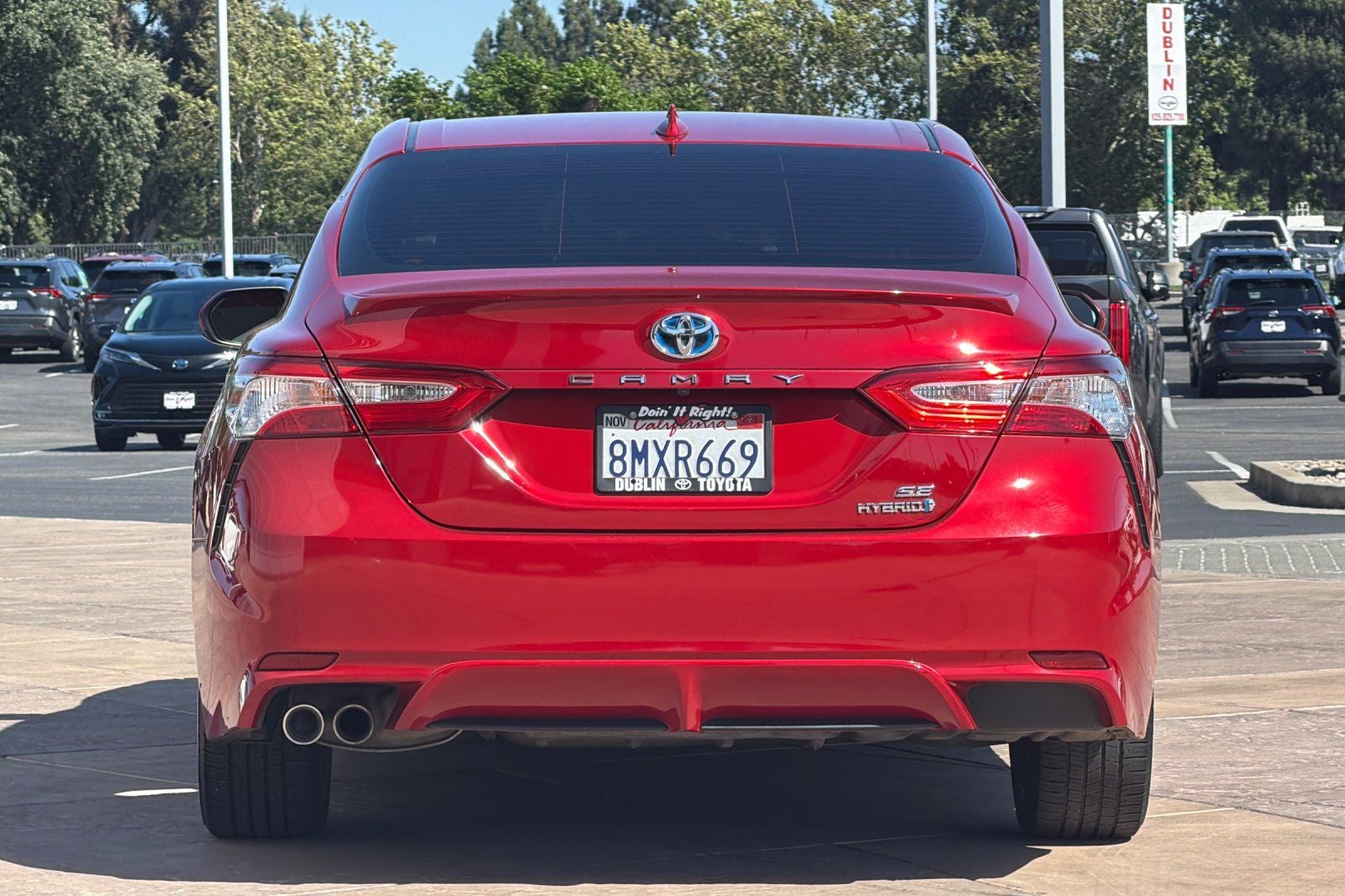 2020 Toyota Camry Hybrid SE