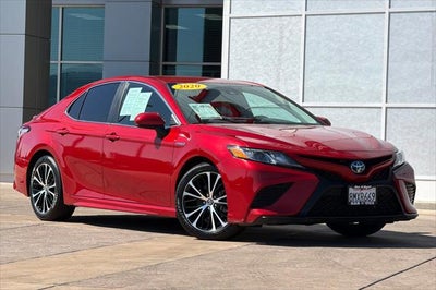 2020 Toyota Camry Hybrid SE