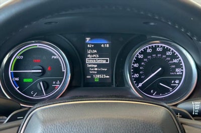 2020 Toyota Camry Hybrid SE