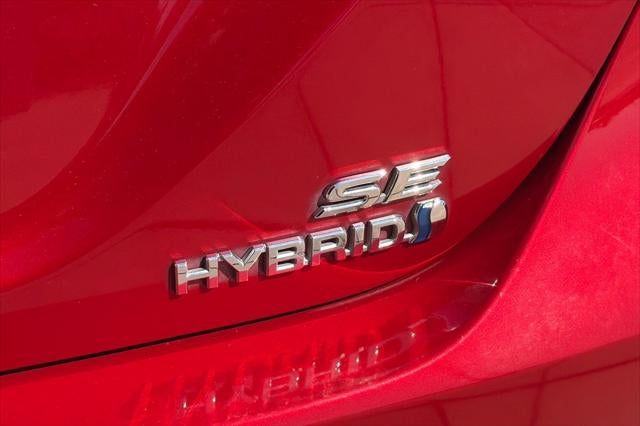 2020 Toyota Camry Hybrid SE