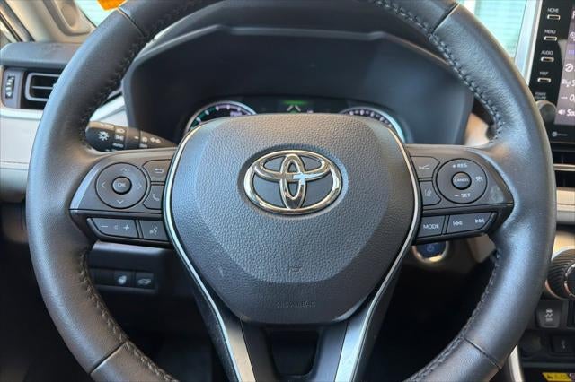 2022 Toyota RAV4 Hybrid XLE Premium