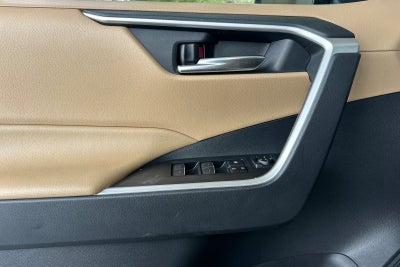 2022 Toyota RAV4 Hybrid XLE Premium