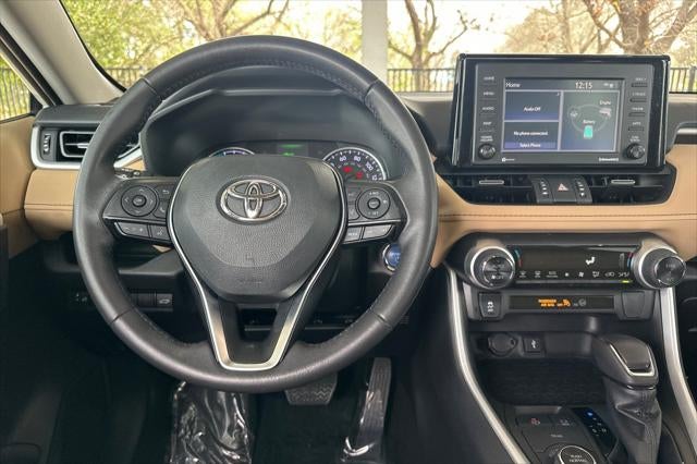 2022 Toyota RAV4 Hybrid XLE Premium