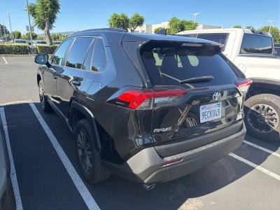 2022 Toyota RAV4 Hybrid XLE Premium