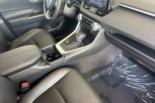 2022 Toyota RAV4 Hybrid XLE Premium
