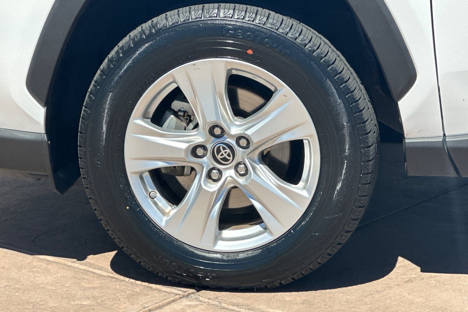 2021 Toyota RAV4 Hybrid LE