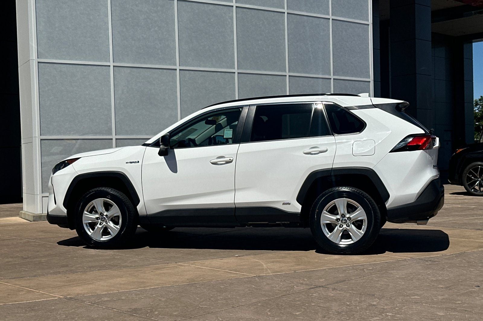 2021 Toyota RAV4 Hybrid LE