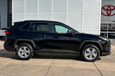 2022 Toyota RAV4 Hybrid LE