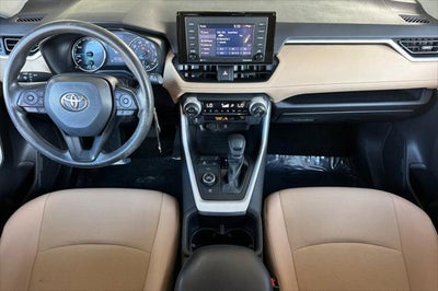 2022 Toyota RAV4 Hybrid LE