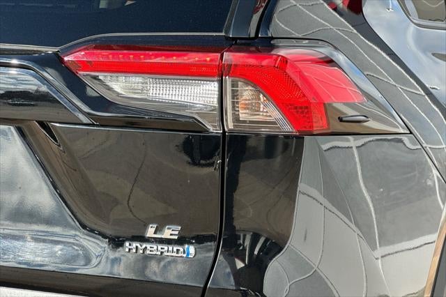 2022 Toyota RAV4 Hybrid LE