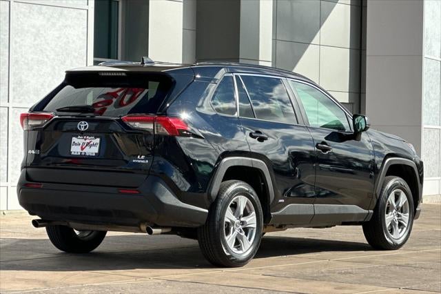 2022 Toyota RAV4 Hybrid LE