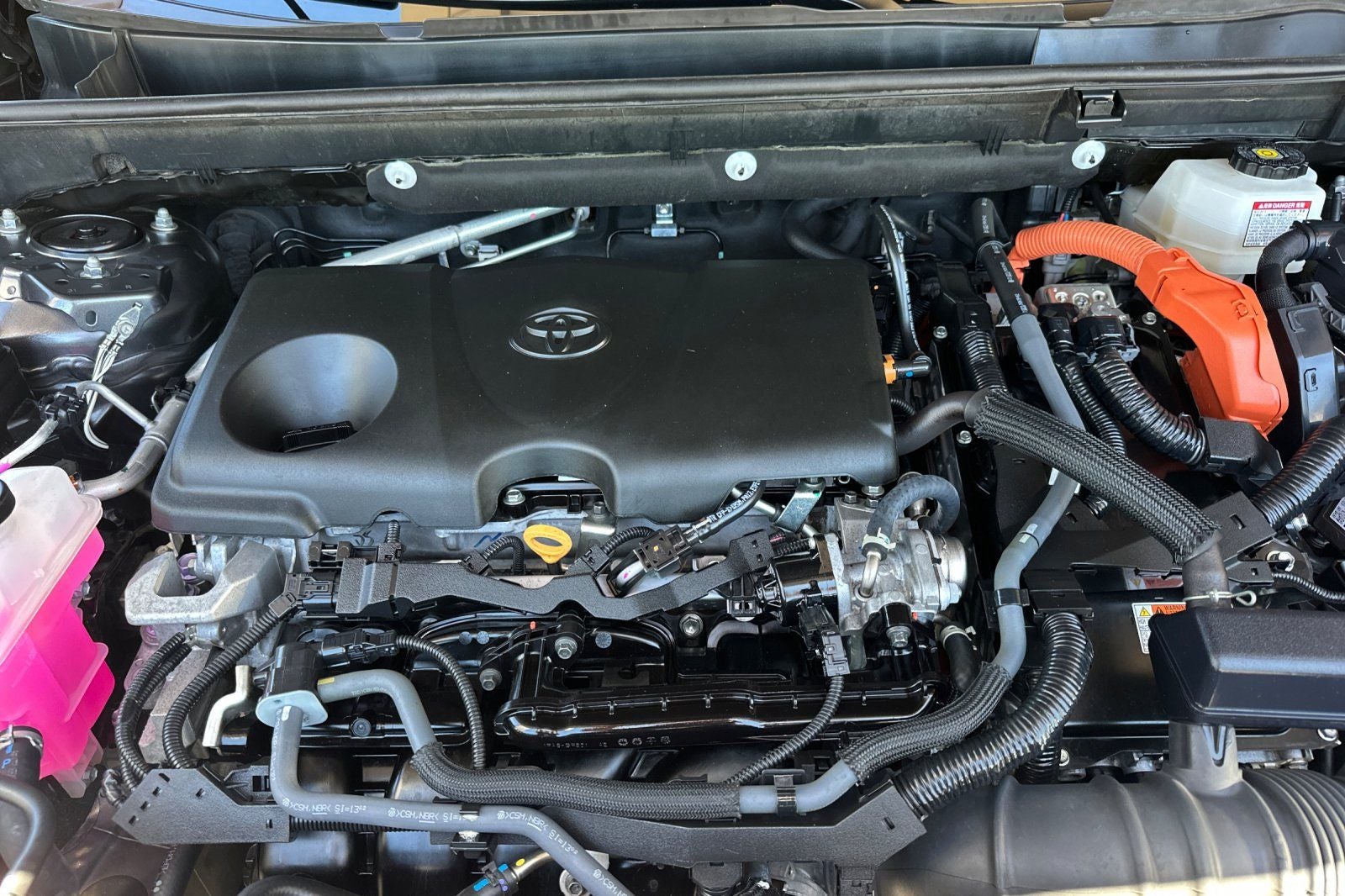2022 Toyota RAV4 Hybrid LE