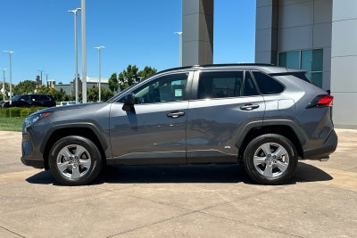2022 Toyota RAV4 Hybrid LE