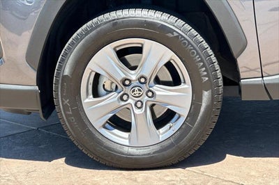2022 Toyota RAV4 Hybrid LE