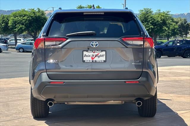 2022 Toyota RAV4 Hybrid LE