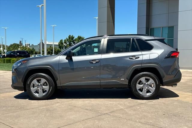 2022 Toyota RAV4 Hybrid LE