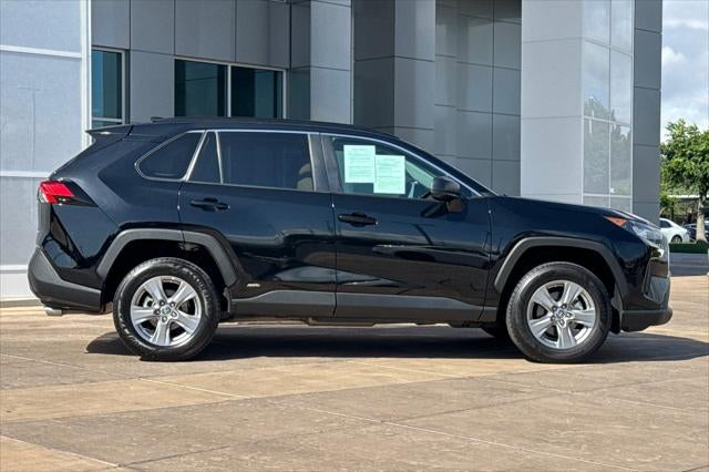 2022 Toyota RAV4 Hybrid LE
