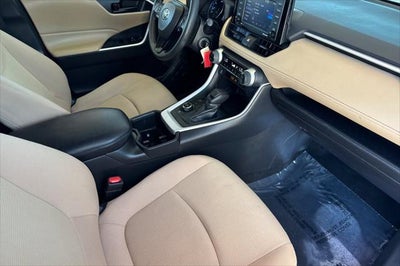 2022 Toyota RAV4 Hybrid LE