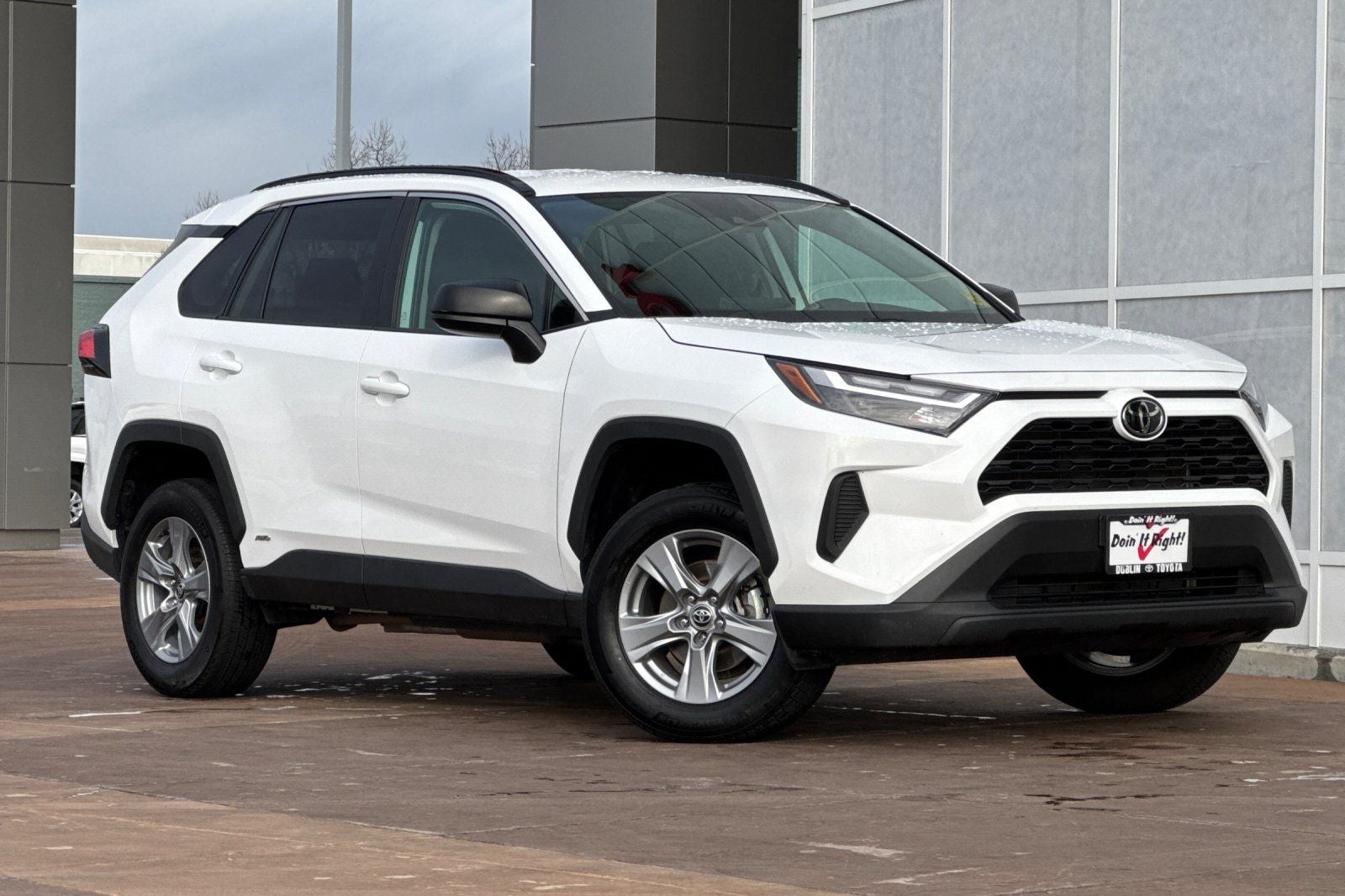 2025 Toyota RAV4 Hybrid LE