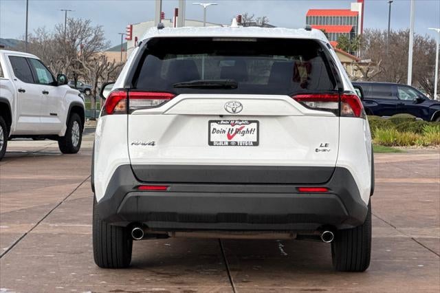 2025 Toyota RAV4 Hybrid LE