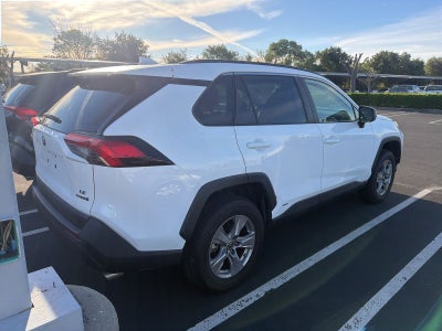 2022 Toyota RAV4 Hybrid LE