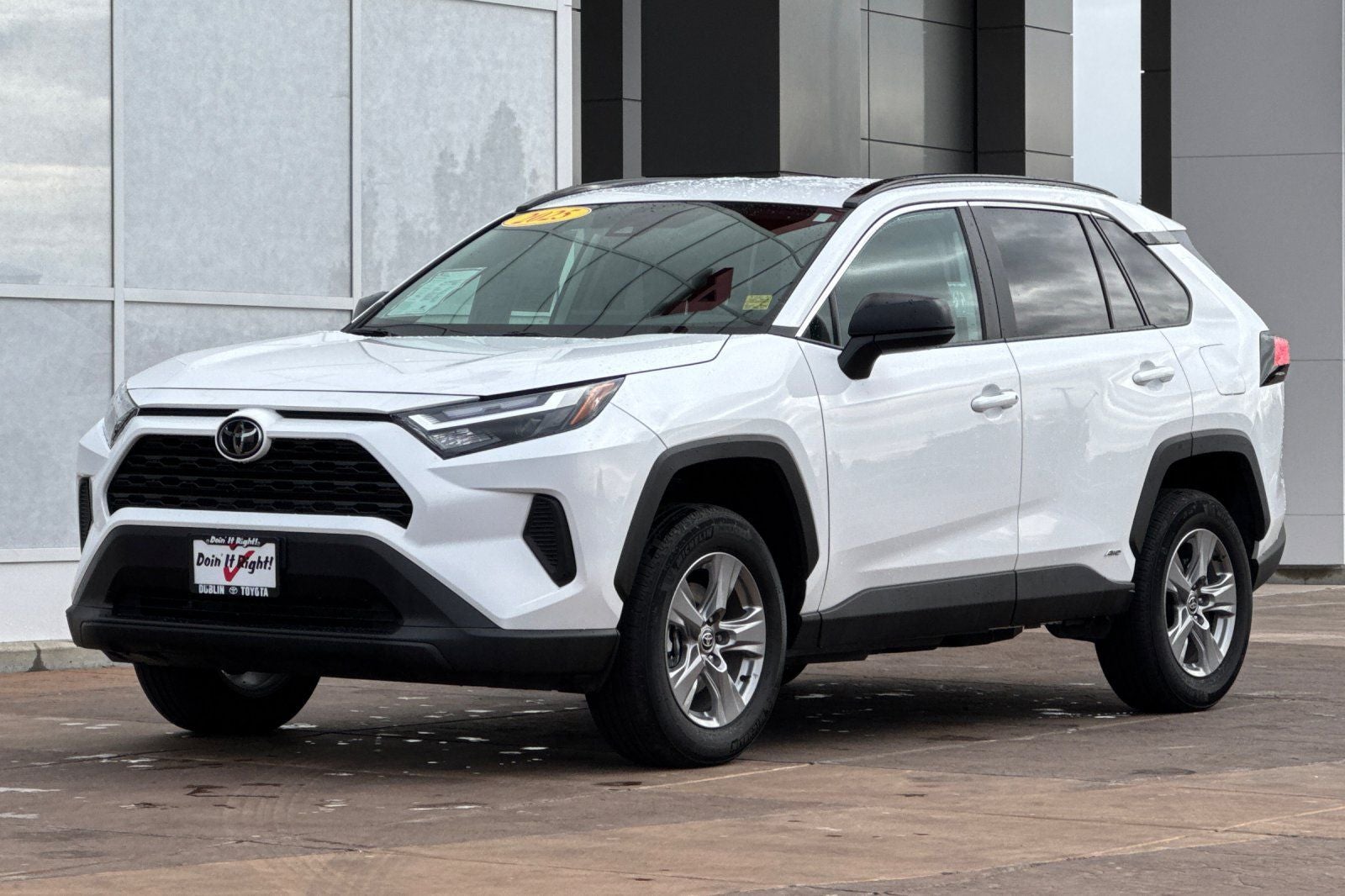 2025 Toyota RAV4 Hybrid LE