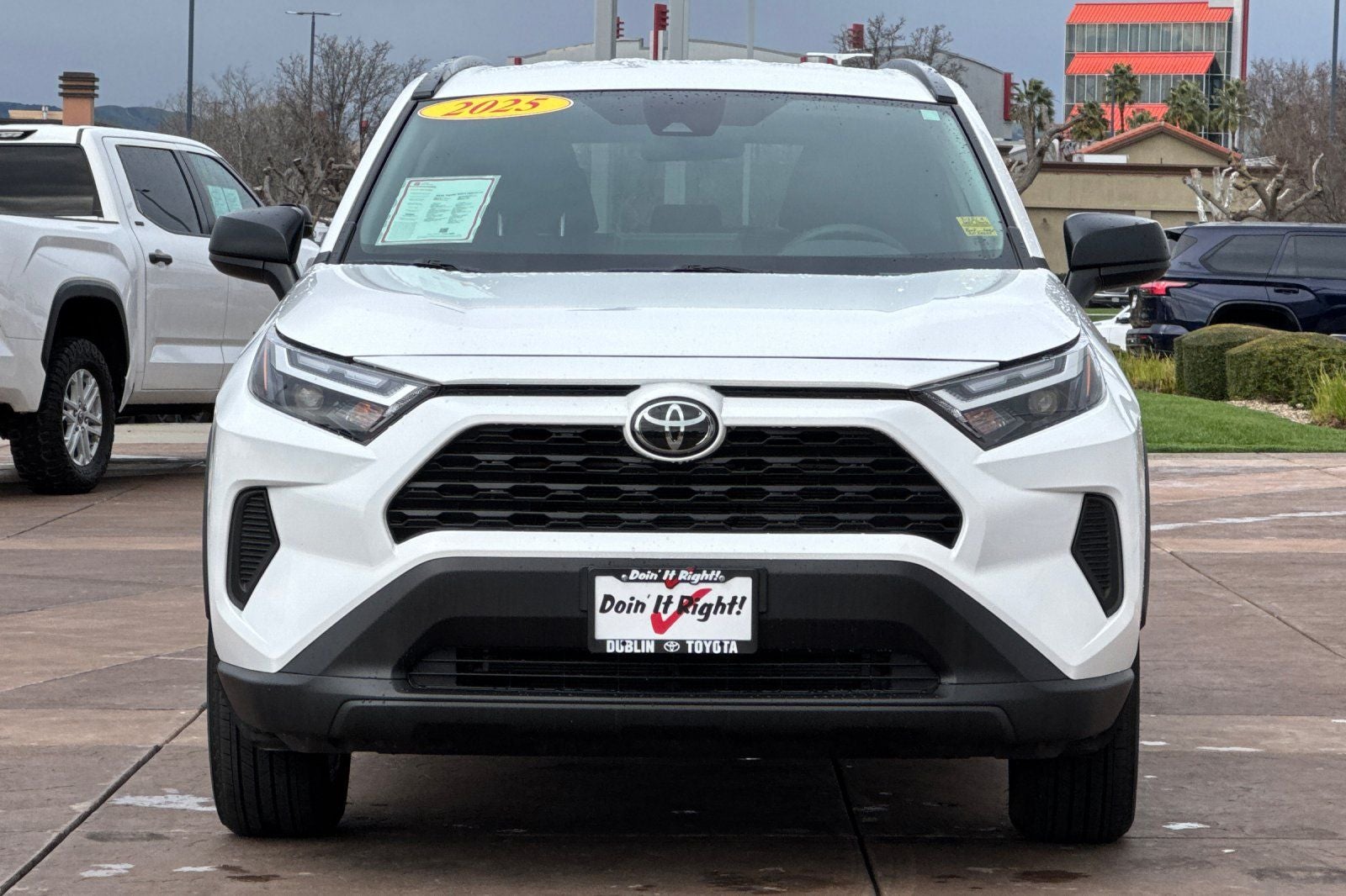2025 Toyota RAV4 Hybrid LE