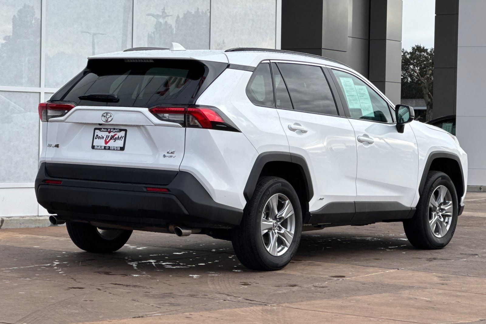 2025 Toyota RAV4 Hybrid LE