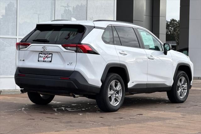 2025 Toyota RAV4 Hybrid LE